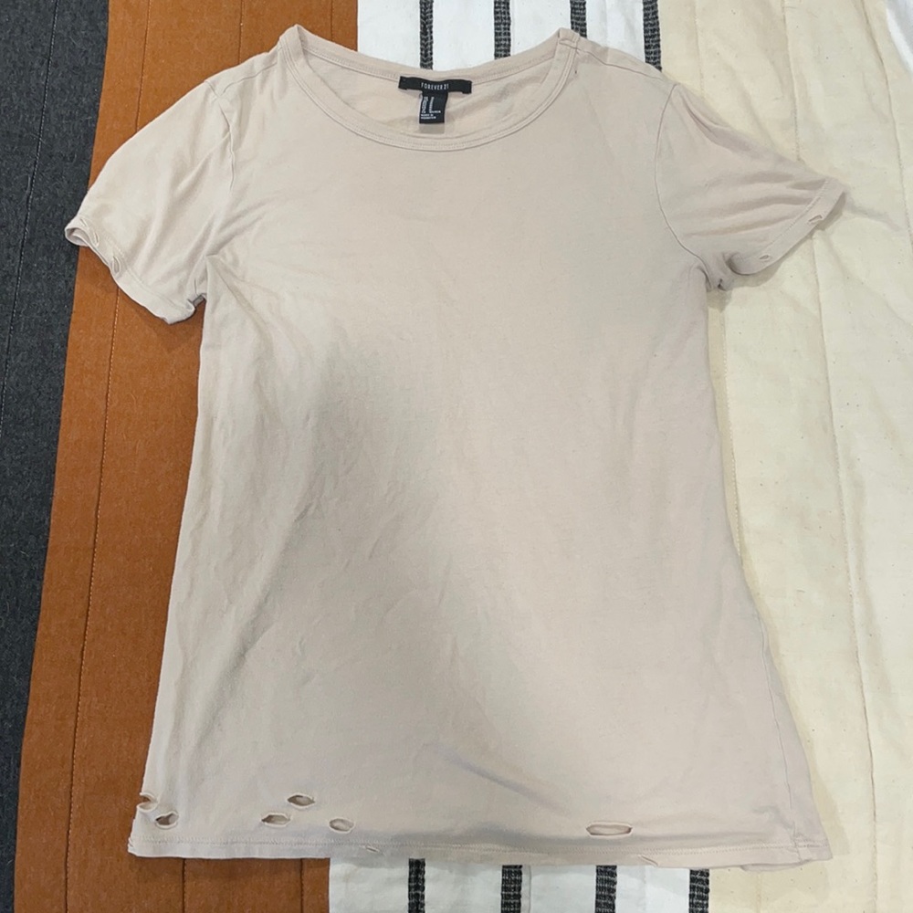Beige ripped tee